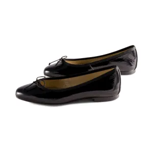 Alicia Black Patent F23