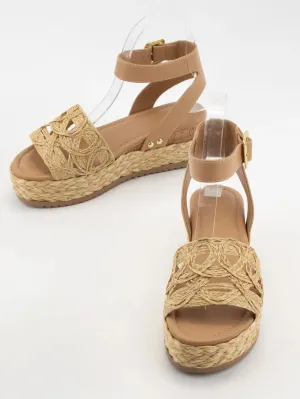 Quarts Platform Sandal