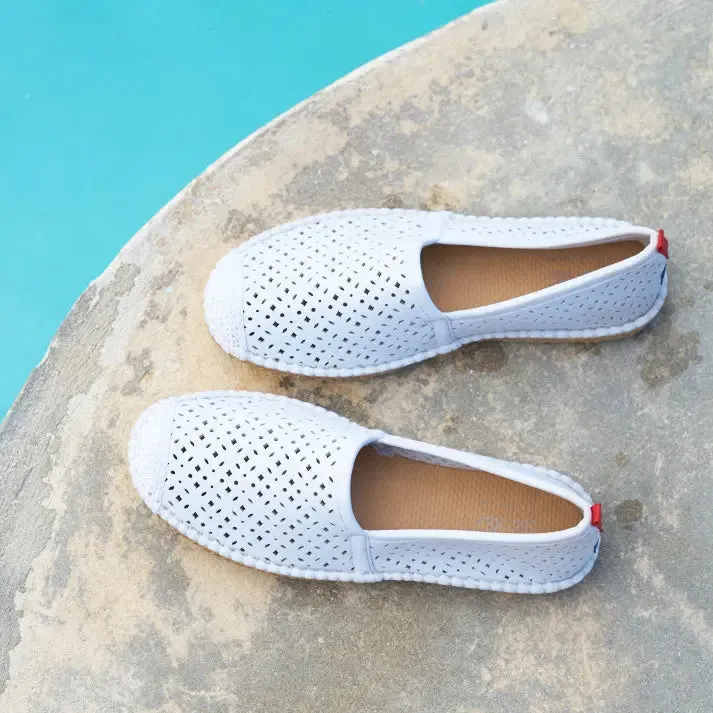 WHITE EYELET - WOMENS BEACHCOMBER ESPADRILLE