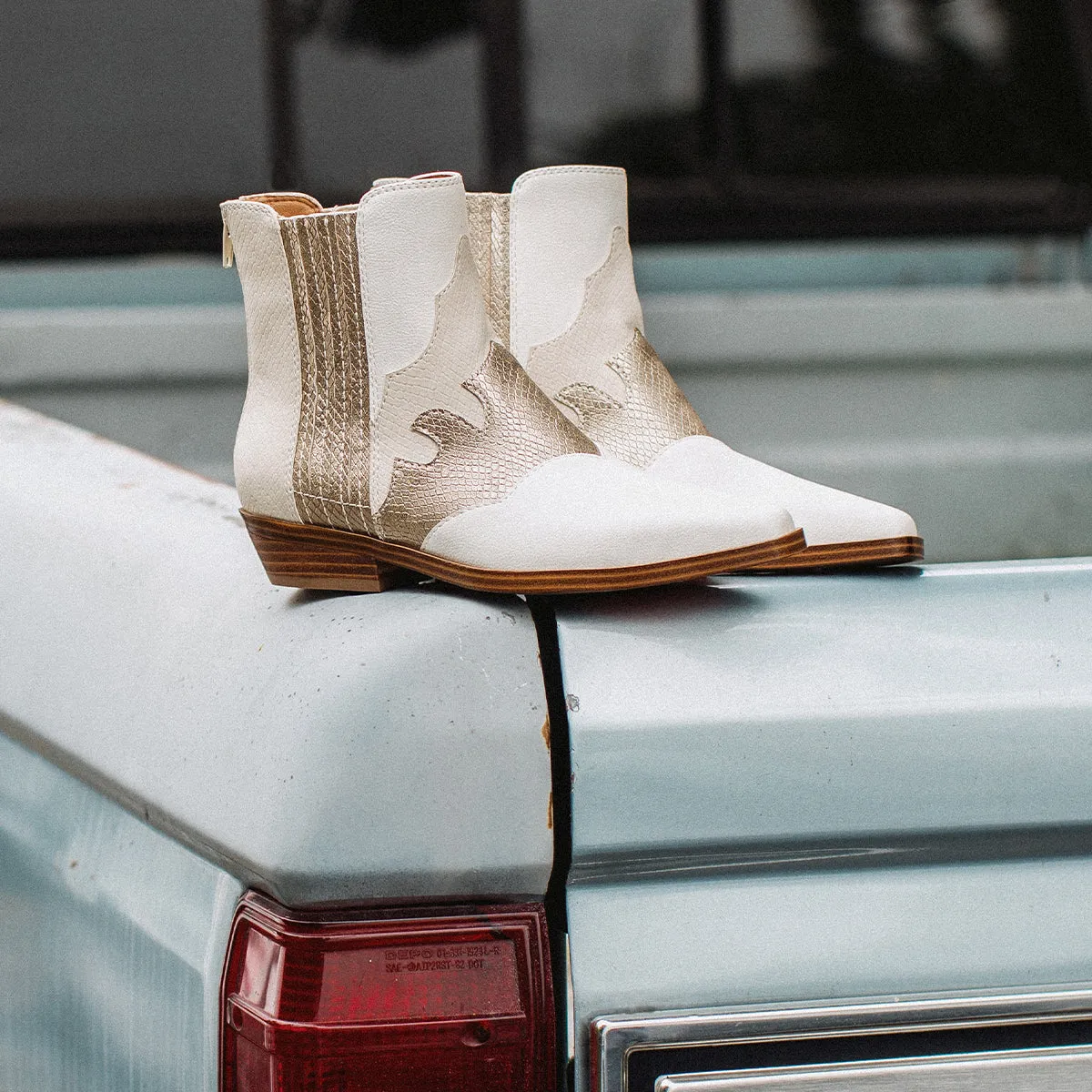 Willis Western Chelsea Boot